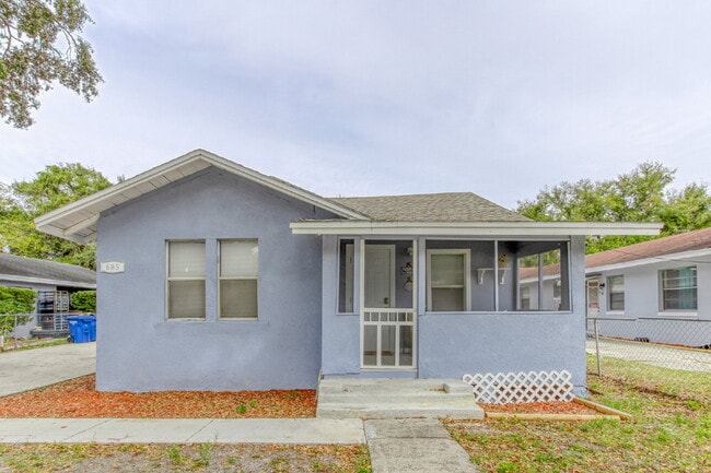 Photo - Beautifully Remodeled 3BR Duplex Near Parks, Schools & New Rec Center — Utilities Included. Secti... Unit 2