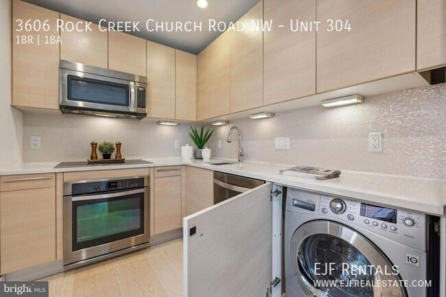 Photo - 3606 Rock Creek Church Rd NW Unit 304