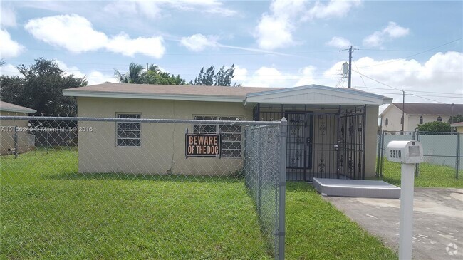 Building Photo - 3310 NW 214th St Rental