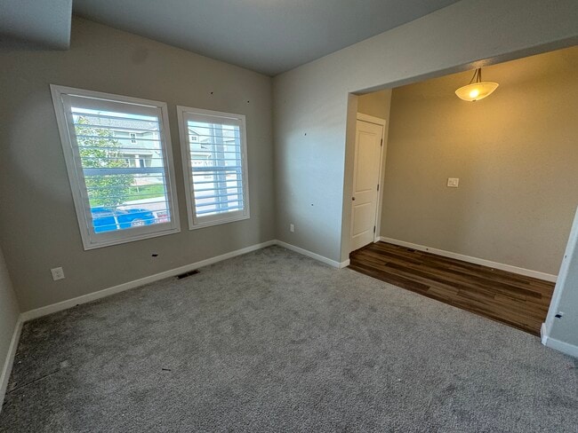 Photo - 5921 Mumford Dr