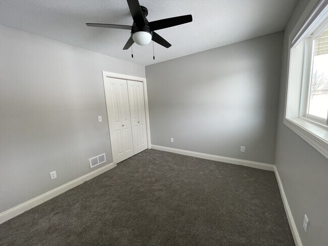 Photo - 18448 English Ave