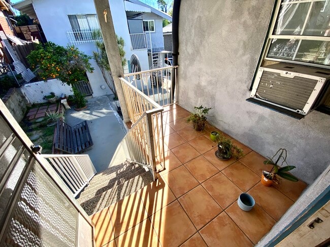 Photo - 1653 1/2 Maltman Ave Unit 12