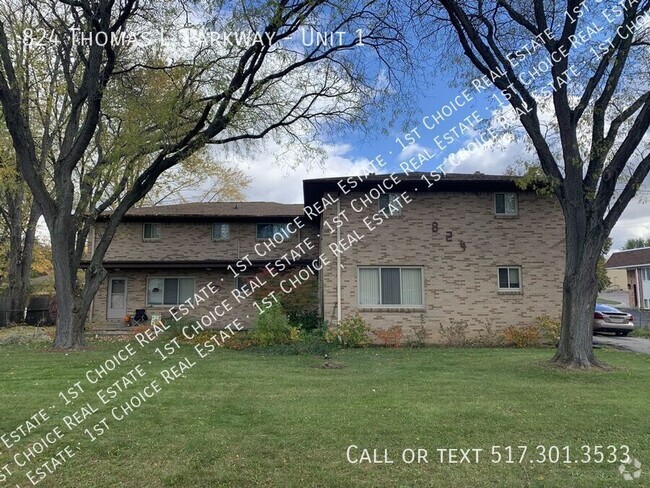 Building Photo - 2-BDR 2-BTH ApT w/ Fireplace, Laundry, AC,... Unit 1