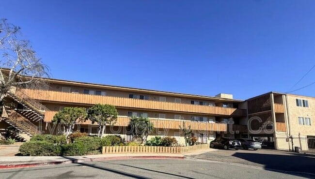 Building Photo - 361 Vance St