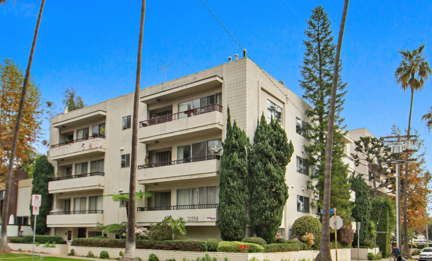 12258 Montana Ave - across from Brentwood ... - 12258 Montana Ave - across from Brentwood ... Apartments