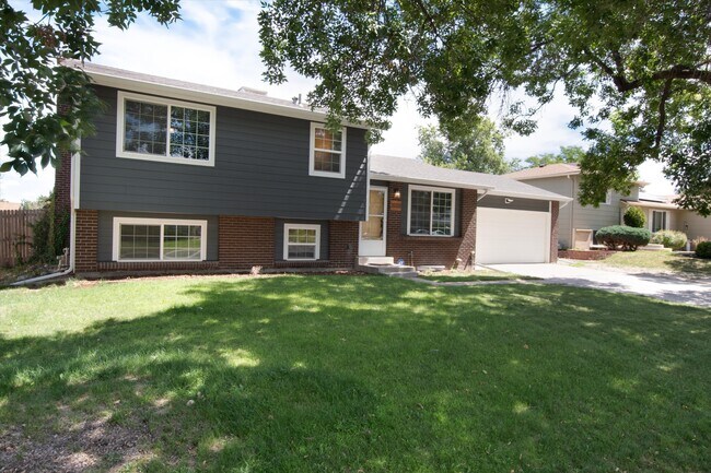 Building Photo - 2608 S Cimarron St Rental