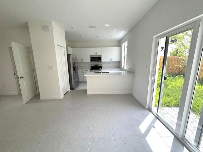 Photo - 2877 SE 24th Ave
