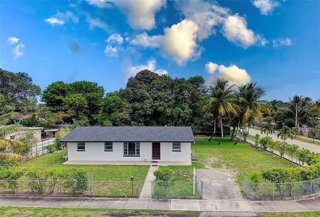 Photo - 3354 NW 181st St