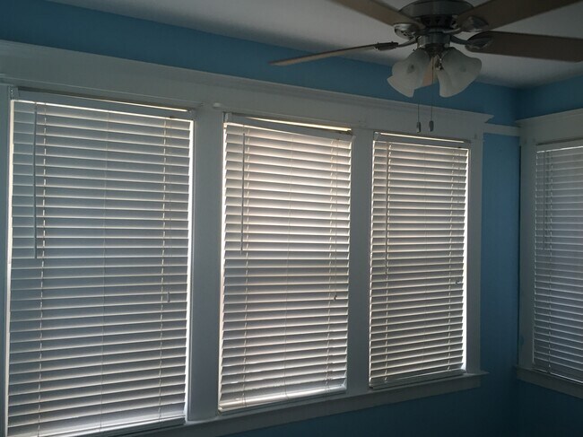 Photo - 162 Elm St Unit 2