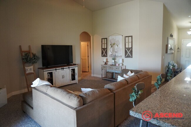 Photo - Immaculate Home in Wasco!