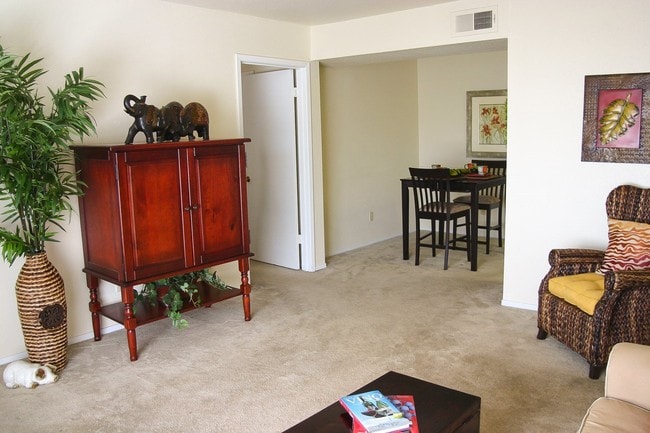 Photo - Woodhollow Apartments