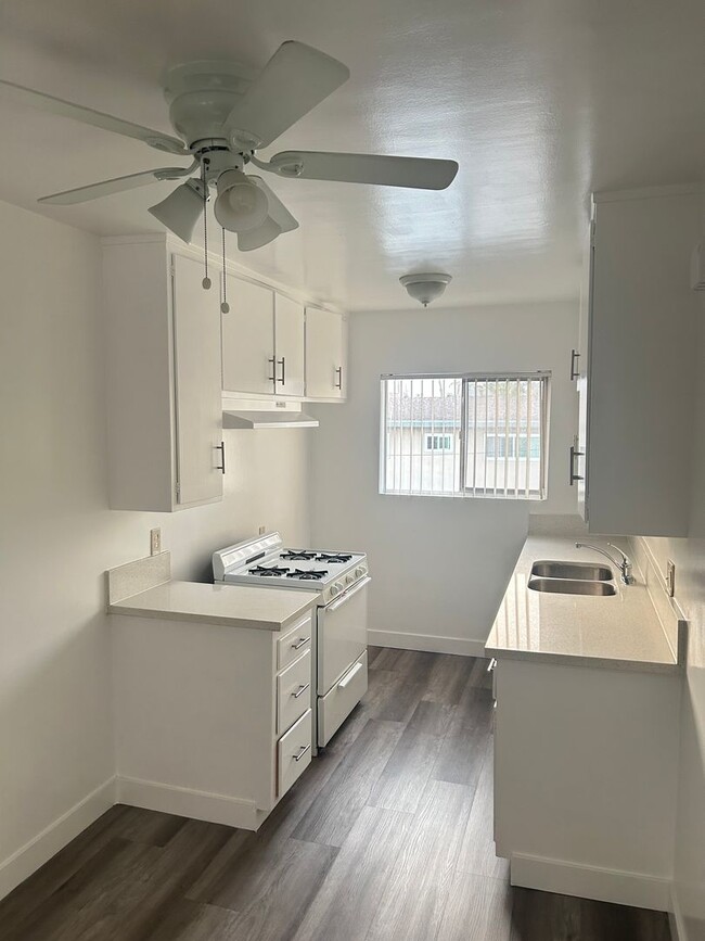 Photo - 821 Glenway Drive