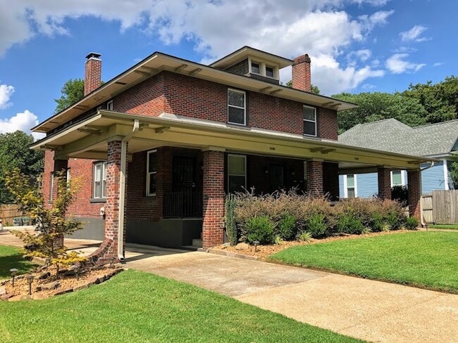 Photo - 2012 Walker Ave Unit 2