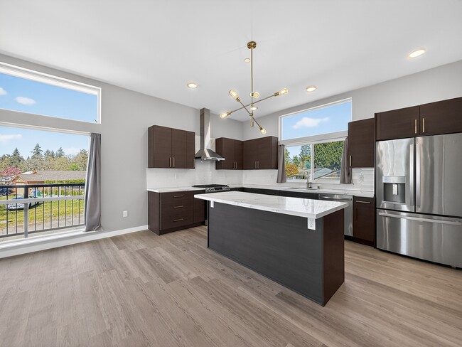 Photo - 1232 Harrington Ave NE
