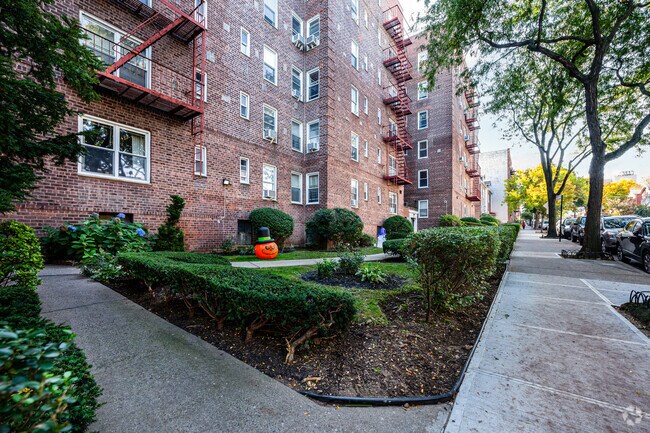 Photo - Sunnyhill Gardens