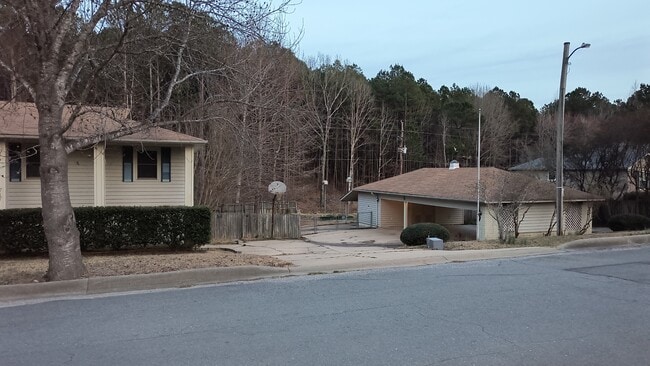 Photo - 717 Cara Jane Dr