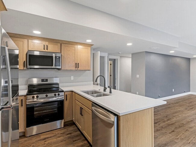 Photo - 1565 Hadleys View Dr