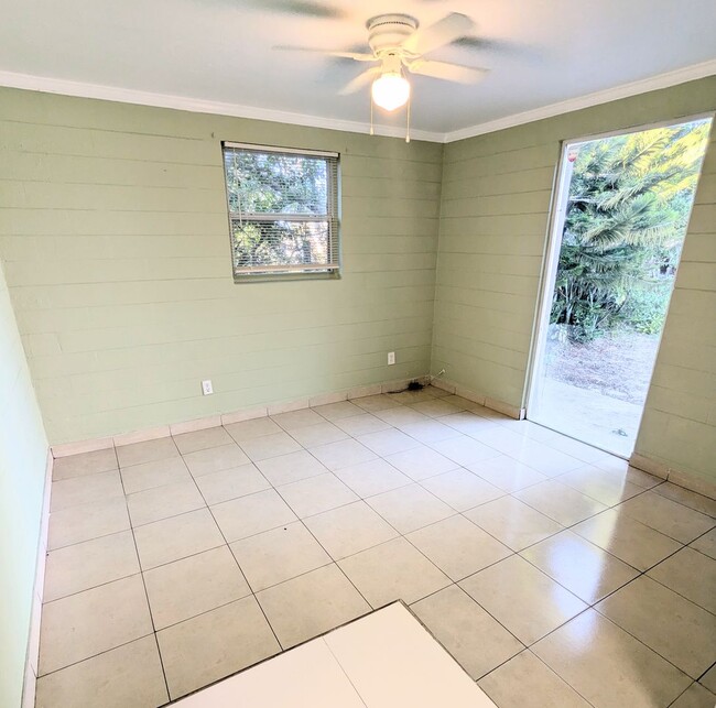 Photo - 3 bedroom, 1.5 bath, Garage