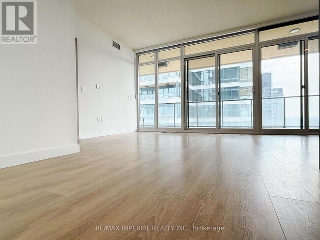 Photo - 1 Concord Cityplace Wy Unit 4210
