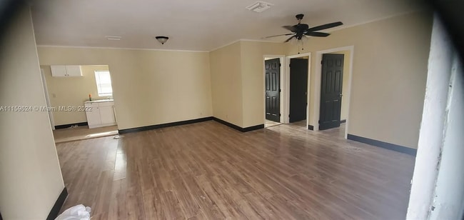 Photo - 347 NW 6th Ave