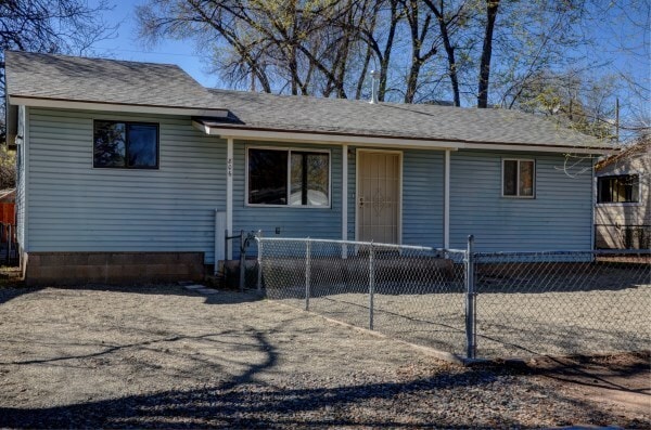 Photo - 806 Campbell St Apartment Unit A