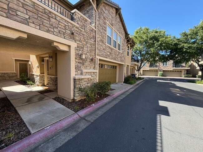 Photo - 3 Bed, 2½ Bath Two Story Condo in Natomas' Hampton Village