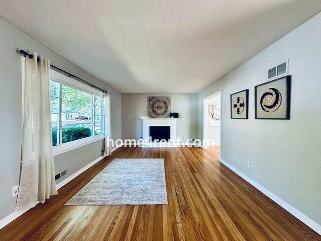 Photo - Attractive Overland Park Home w/ Wood Floo...