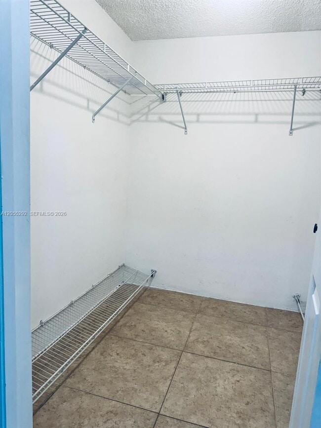 Photo - 140 Lakeview Dr Unit BUILDING ONE OF RACQUET C