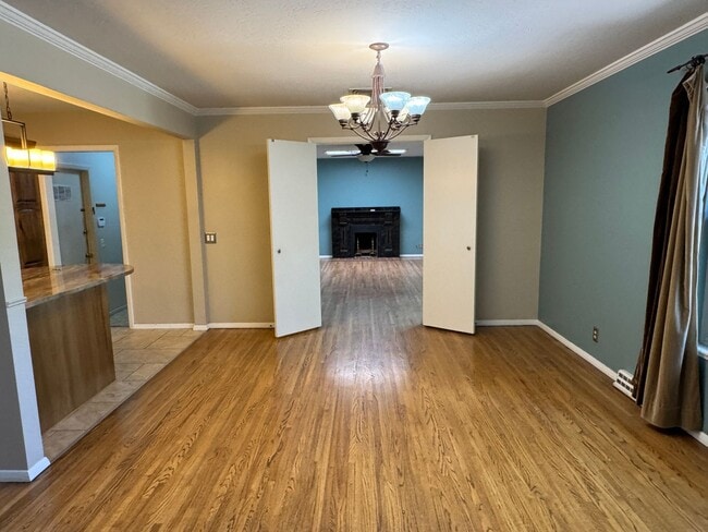 Photo - 4 Bedroom, 2 Bathroom Home near Louisiana & Osuna