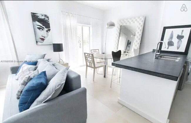 Photo - 130 3rd St Unidad 104