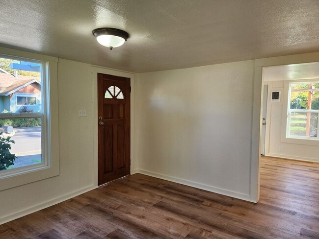 327 W K St