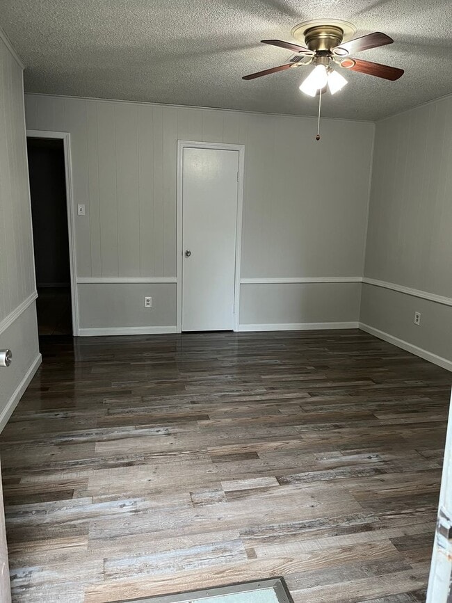 Photo - Three Bedroom/1.5 Bath Home