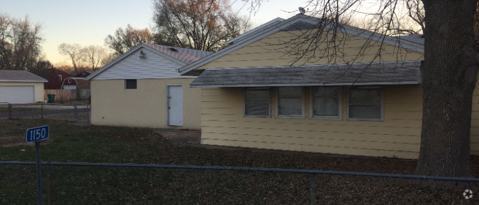Building Photo - 1150 Sunset Dr Rental
