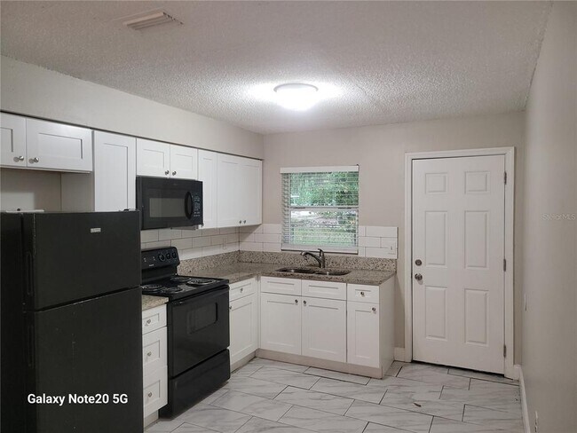 Photo - 1015 Beecher St Unit 1