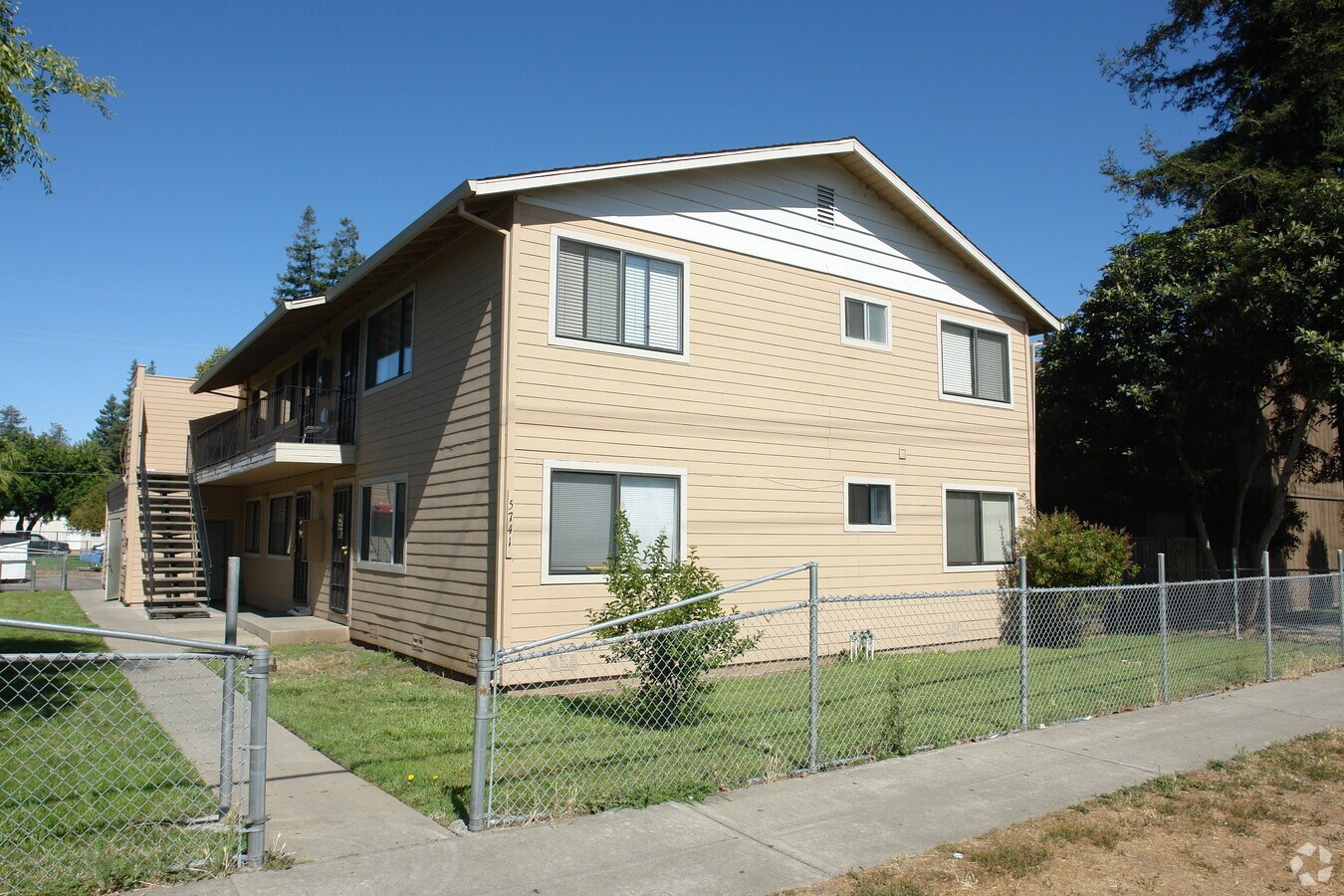 5741 Almaden Road - 5741 Almaden Road