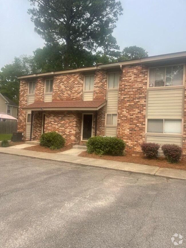 Building Photo - ? Now Leasing in Hanahan! ? 2 Bed • 2 Full... Rental
