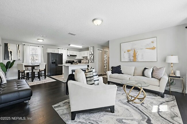 Building Photo - 10605 Arnez Rd