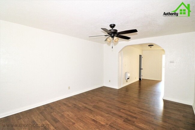 Photo - 1141 Magnolia Ave