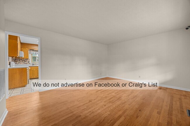 Photo - Iris Gardens- Columbine Road