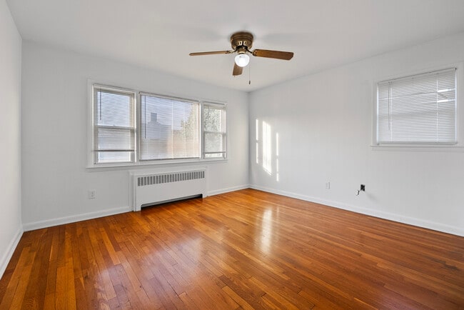 Photo - 7108 Polk St