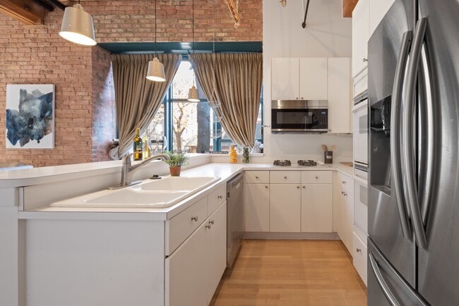 Photo - 701 W Jackson Blvd Unit 108