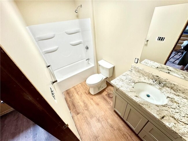 Photo - 25 Hanover Ave