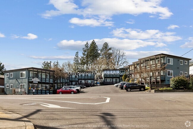 Building Photo - Charming Apartment in Multiplex - Discover... Unit 12345 SW Hall Blvd - 28