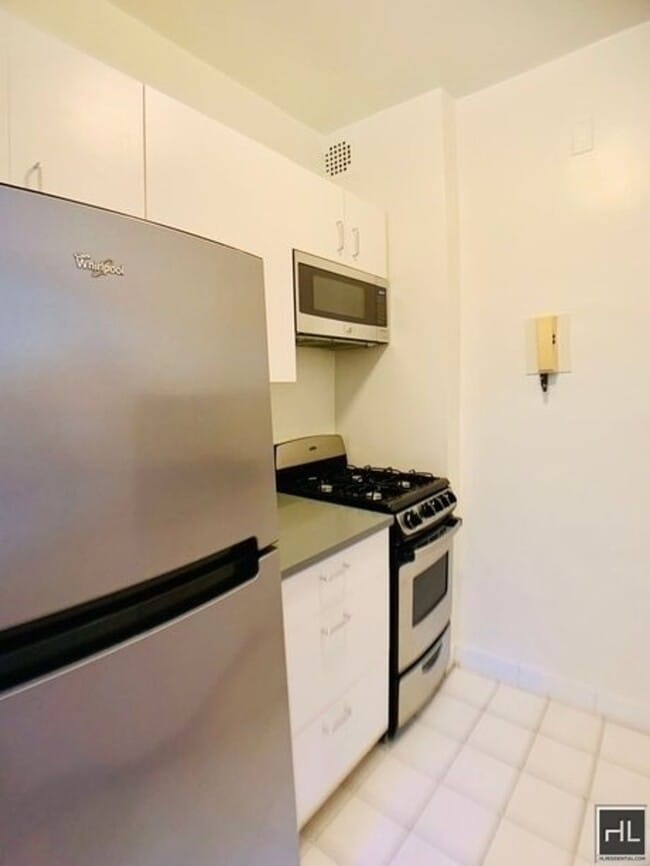 Photo - EAST 55 STREET Unit 6B