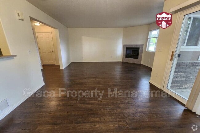 Building Photo - 1601 Great Western Dr Rental