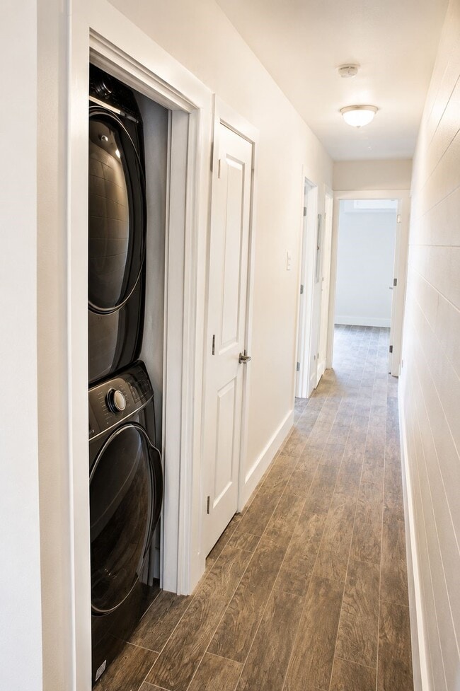 Photo - 1624 Sealy Ave Unit 202