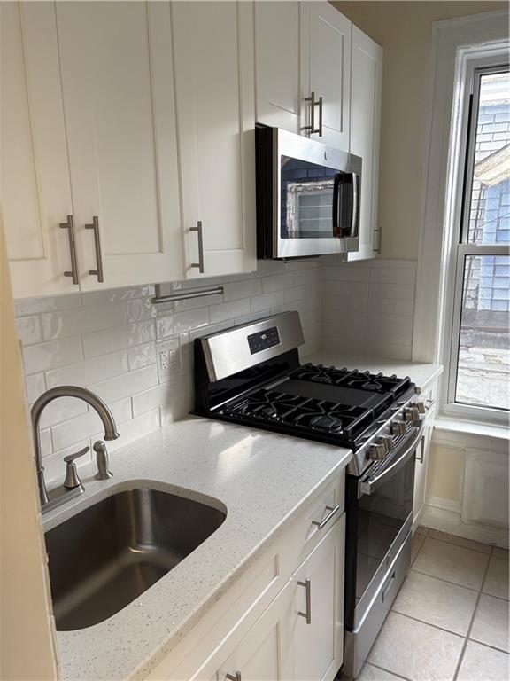 Photo - 2066 E 15th St Unidad 3C