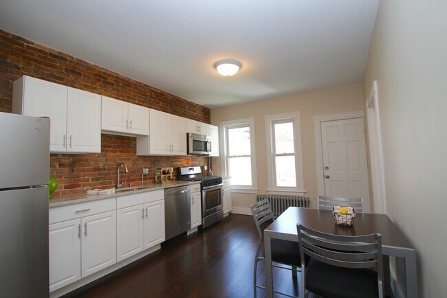 Building Photo - 20 Tennyson St Unit 20T Rental