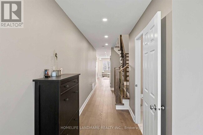 Photo - 2418 Highcroft Rd