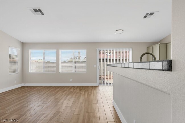 1426 Bugle Boy Dr